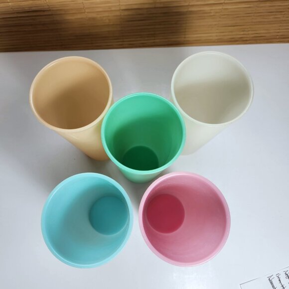 Tupperware Tall Tumblers Set of 5 Drink Glass 15 oz Juice Cups 107 Vintage 70s - Picture 5 of 9